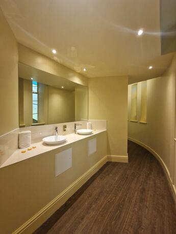 Imagen general del Hotel RainHill Hall. Foto 28