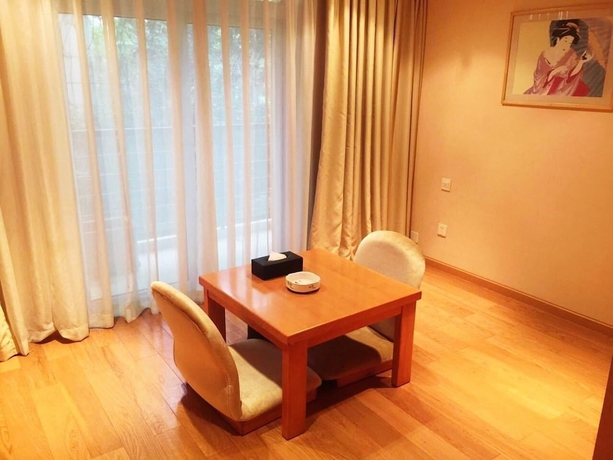 Imagen de la habitación del Hotel Rainbird International. Foto 9