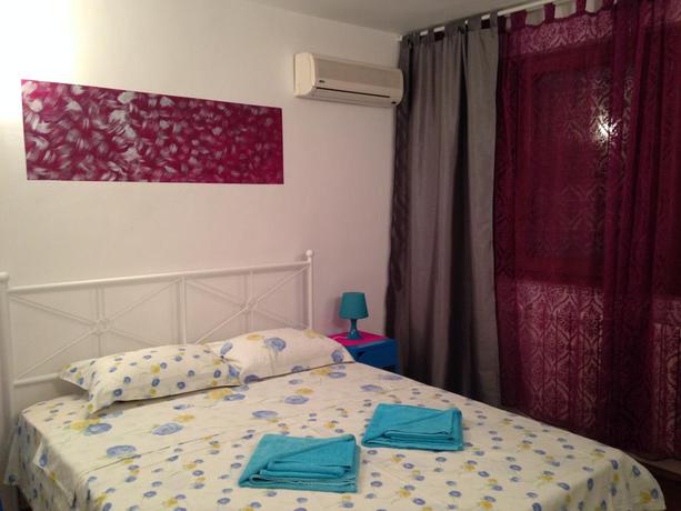 Imagen de la habitación del Hotel Rainbow Accommodation. Foto 7