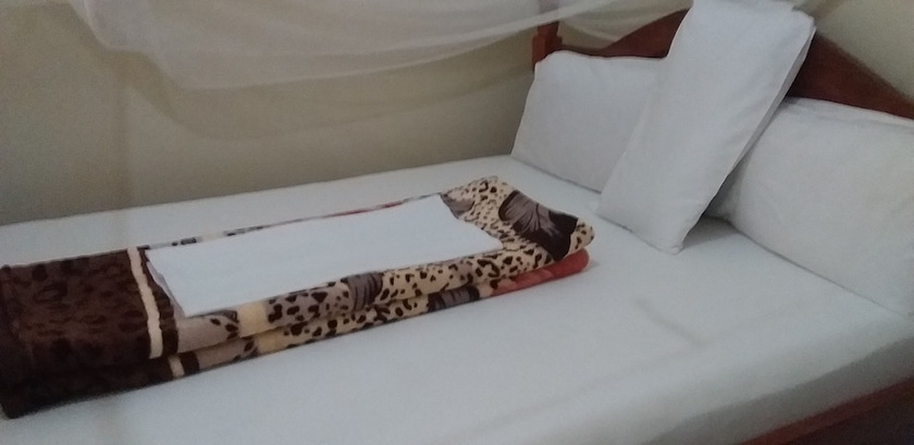 Imagen de la habitación del Hotel Rainbow Courts. Foto 2