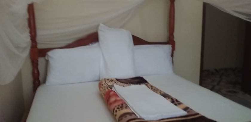 Imagen de la habitación del Hotel Rainbow Courts. Foto 5