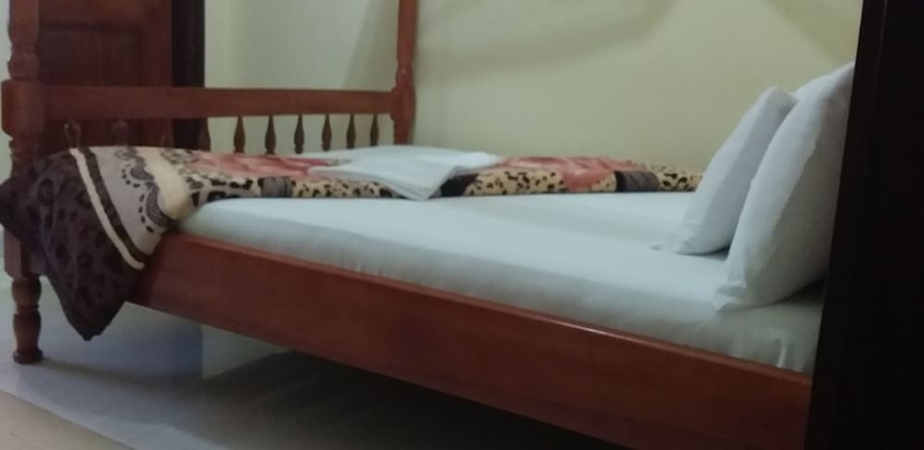 Imagen de la habitación del Hotel Rainbow Courts. Foto 15