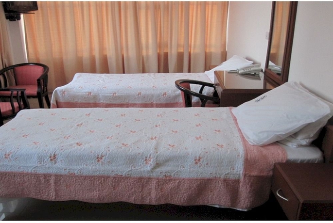 Imagen de la habitación del Hotel Rainbow. Foto 3