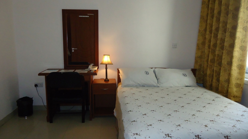 Imagen de la habitación del Hotel Rainbow. Foto 7