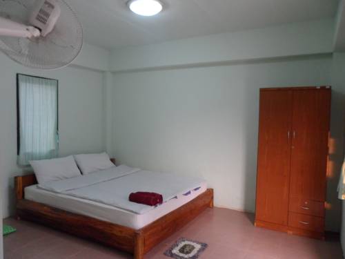 Imagen de la habitación del Hotel Rainbow House. Foto 9