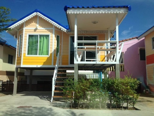 Imagen de los exteriores del Hotel Rainbow House, Hua Hin. Foto 10