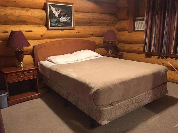 Imagen de la habitación del Hotel Rainbow Lake Castle Resort. Foto 6
