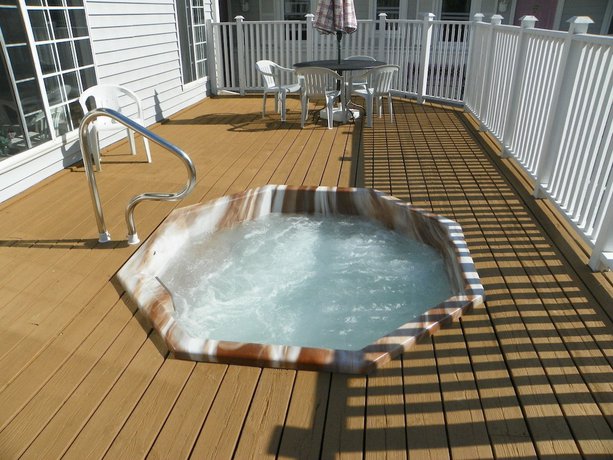 Imagen de la piscina del Hotel Rainbow Motel, Mackinaw City. Foto 18