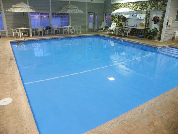 Imagen de la piscina del Hotel Rainbow Motel, Mackinaw City. Foto 19