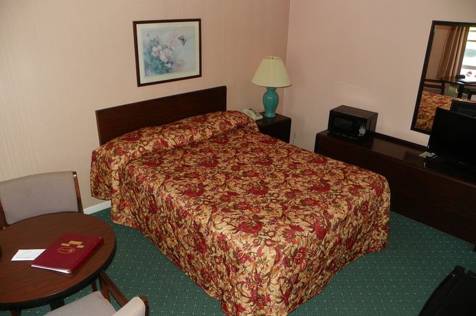 Imagen de la habitación del Hotel Rainbow Motel, Mackinaw City. Foto 9
