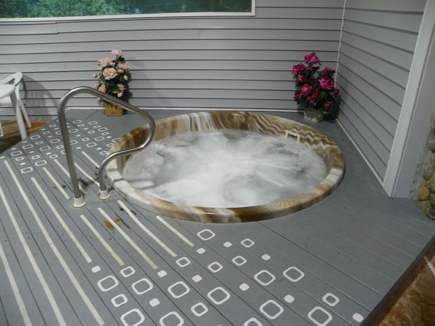 Imagen de la piscina del Hotel Rainbow Motel, Mackinaw City. Foto 20
