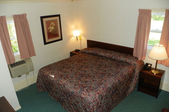 Imagen de la habitación del Hotel Rainbow Motel, Mackinaw City. Foto 16
