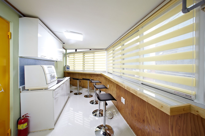 Imagen del bar/restaurante del Hotel Rainbow Myeongdong. Foto 8