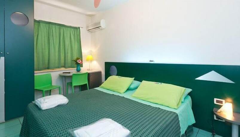 Imagen general del Hotel Rainbow, Palermo. Foto 2