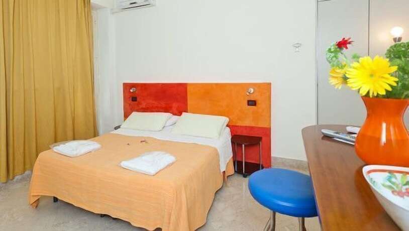 Imagen general del Hotel Rainbow, Palermo. Foto 7