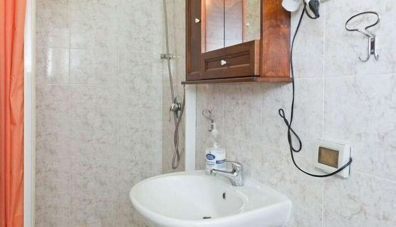 Imagen general del Hotel Rainbow, Palermo. Foto 8