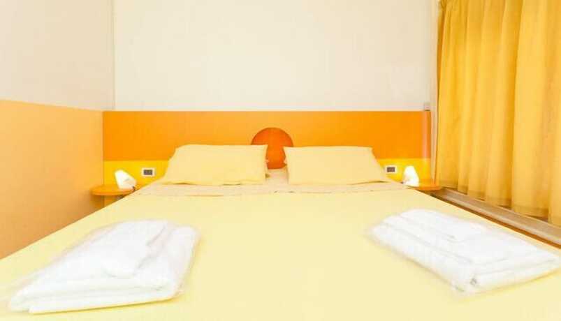 Imagen general del Hotel Rainbow, Palermo. Foto 10