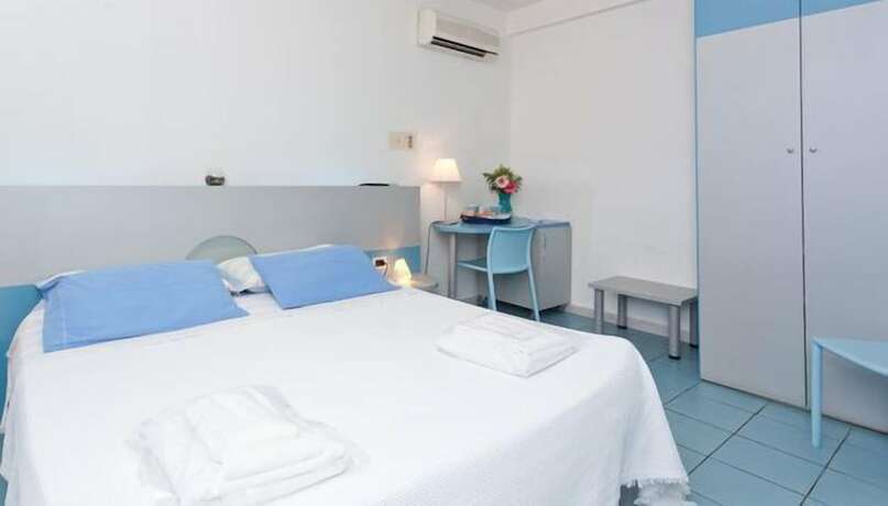 Imagen de la habitación del Hotel Rainbow, Palermo. Foto 19