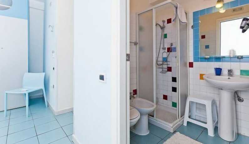Imagen general del Hotel Rainbow, Palermo. Foto 14