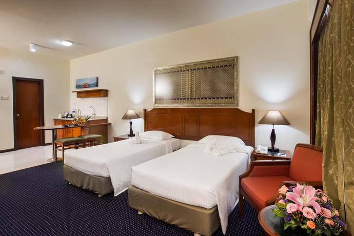 Imagen de la habitación del Hotel Rainbow Paradise Beach Resort. Foto 6