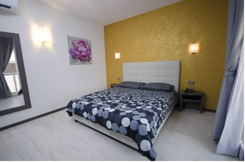 Imagen de la habitación del Hotel Rainbow Resort. Foto 4