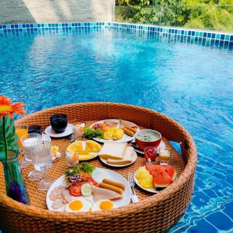 Imagen del bar/restaurante del Hotel Rainbow Sky Samet. Foto 5