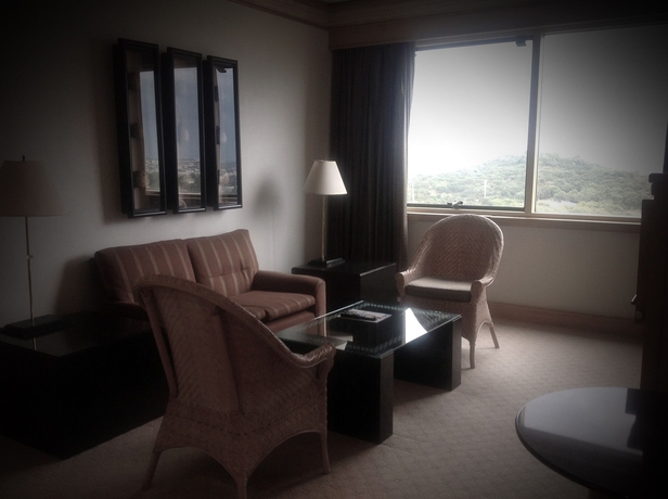 Imagen de la habitación del Hotel Rainbow Towers and Conference Centre. Foto 5