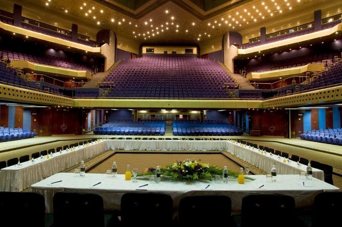 Imagen de los interiores del Hotel Rainbow Towers and Conference Centre. Foto 13