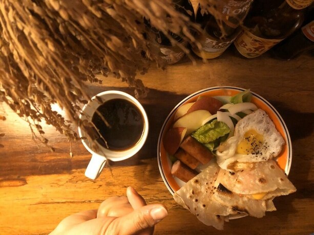 Imagen del bar/restaurante del Hotel Rainbow Wave Surfing Hostel. Foto 5