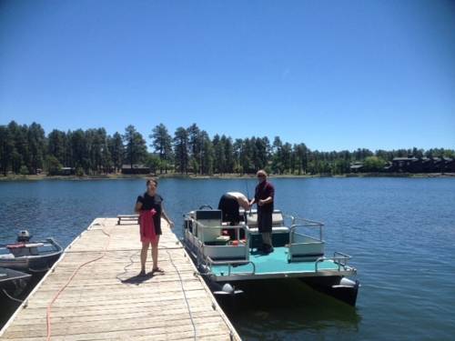 Imagen de la habitación del Hotel Rainbow's End Resort On Rainbow Lake. Foto 5
