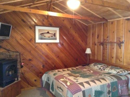 Imagen de la habitación del Hotel Rainbow's End Resort On Rainbow Lake. Foto 10