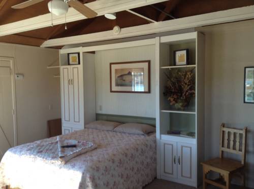 Imagen de la habitación del Hotel Rainbow's End Resort On Rainbow Lake. Foto 14