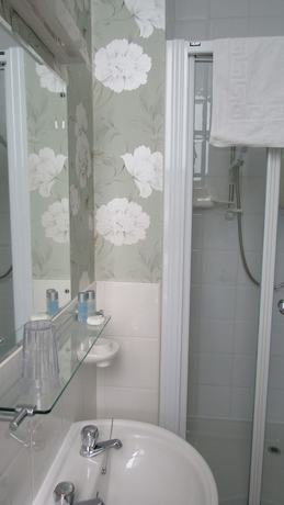 Imagen de la habitación del Hotel Raincliffe. Foto 12