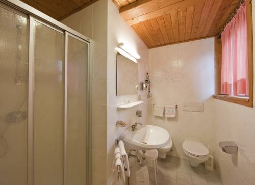 Imagen de la habitación del Hotel Rainegg. Foto 5