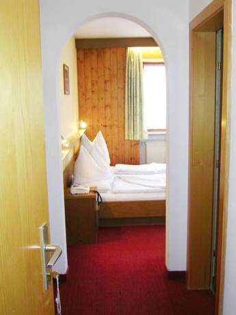 Imagen de la habitación del Hotel Rainegg. Foto 13