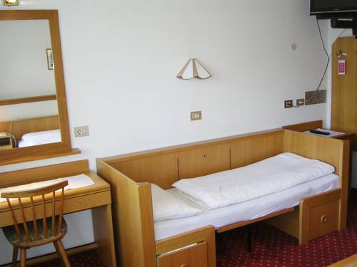 Imagen de la habitación del Hotel Rainegg. Foto 16