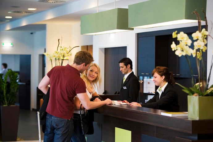 Imagen de los interiores del Hotel Rainers. Foto 16