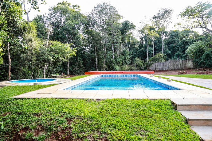 Imagen de la piscina del Hotel Rainforest and Cabañas. Foto 4