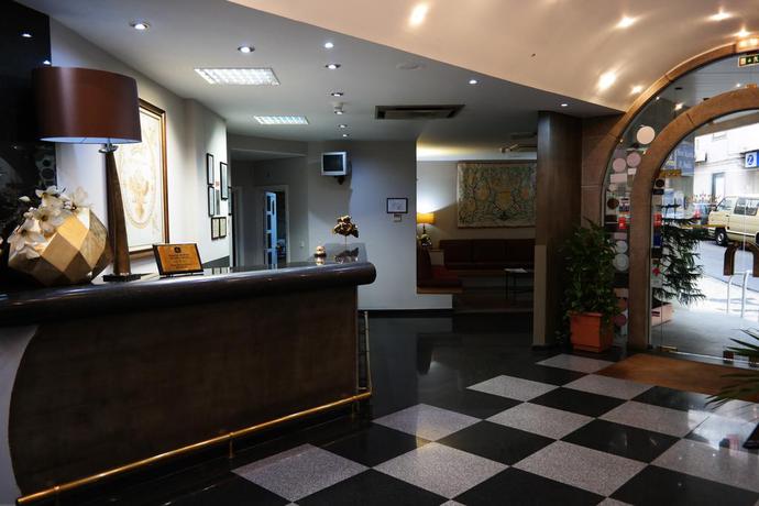 Imagen de los interiores del Hotel Rainha D. Amelia, Arts and Leisure. Foto 9