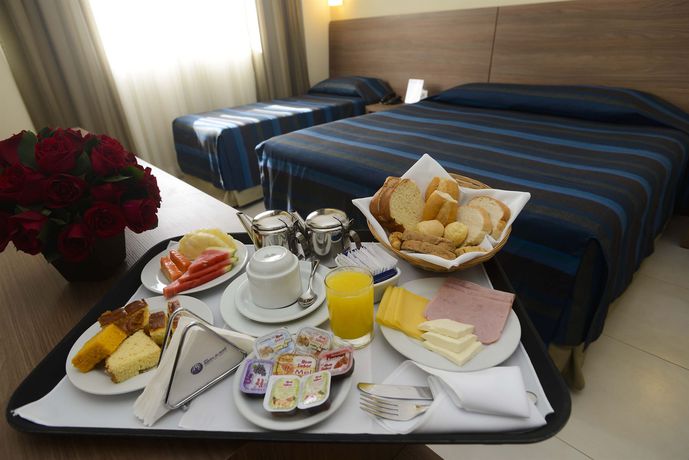 Imagen de la habitación del Hotel Rainha Do Brasil. Foto 3