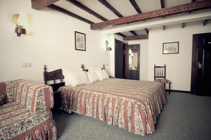 Imagen de la habitación del Hotel Rainha Santa Isabel. Foto 4