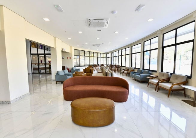 Imagen de los interiores del Hotel Rainha dos Ap&oacute;stolos. Foto 16