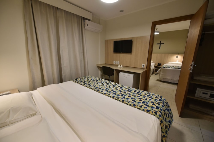 Imagen de la habitación del Hotel Rainha dos Ap&oacute;stolos. Foto 10