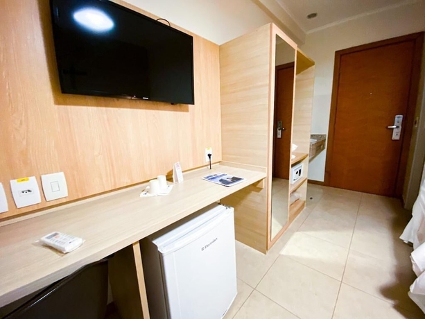Imagen de la habitación del Hotel Rainha dos Ap&oacute;stolos. Foto 14