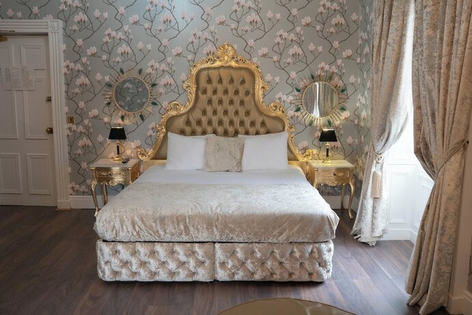 Imagen de la habitación del Hotel Rainhill Hall. Foto 16