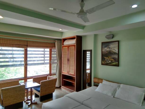 Imagen de la habitación del Hotel Rains Inn. Foto 12