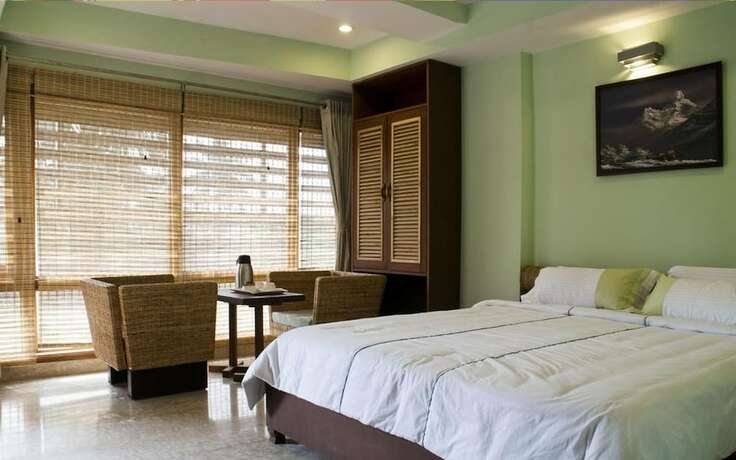 Imagen de la habitación del Hotel Rains Inn. Foto 15