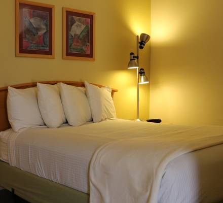 Imagen de la habitación del Hotel Raintree's Cimarron Golf Resort. Foto 8