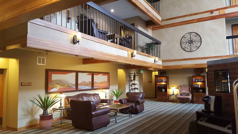 Imagen del bar/restaurante del Hotel Raintree\'s Park Plaza Park City. Foto 6
