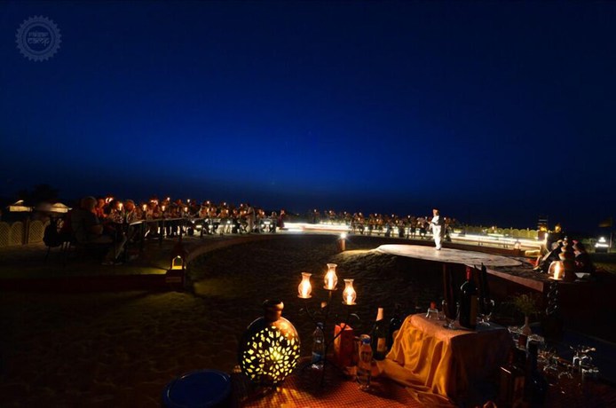 Imagen de los exteriores del Hotel Raisar Camp. Foto 9